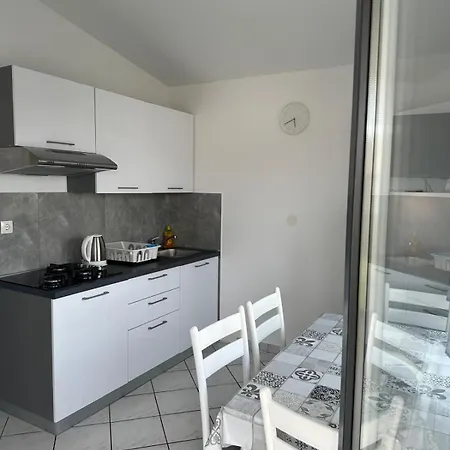 Apartment A&s Pag Town