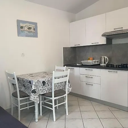 A&s Apartment *